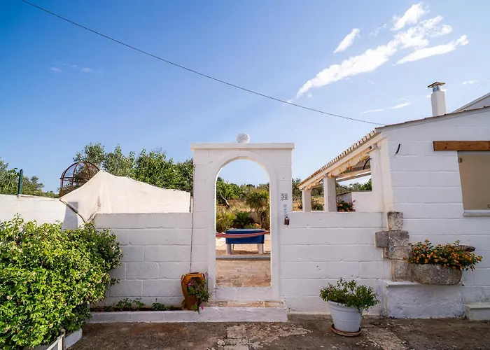 Trullo Tre Coni