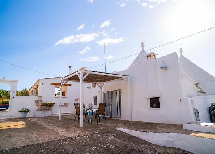 Trullo Tre Coni