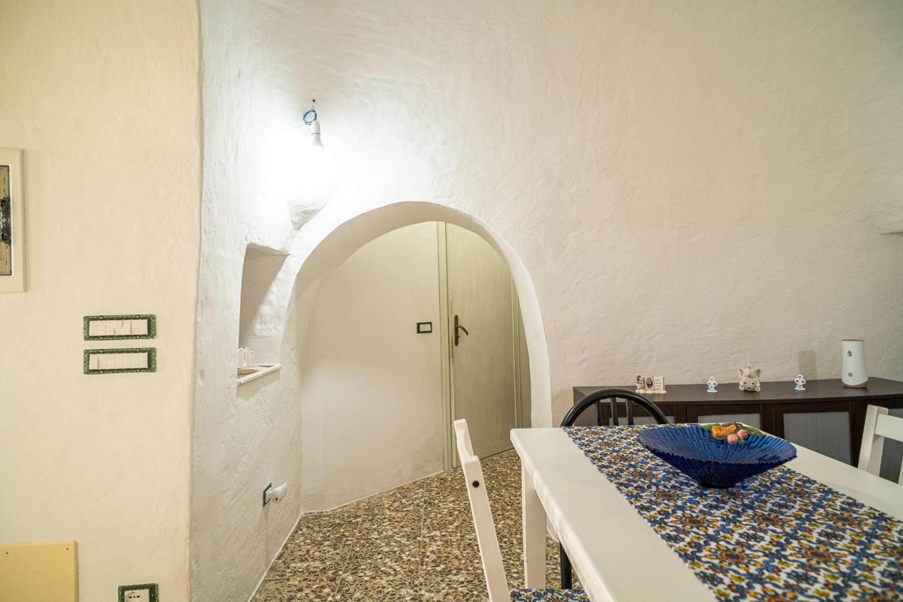 Trullo Tre Coni Cisternino