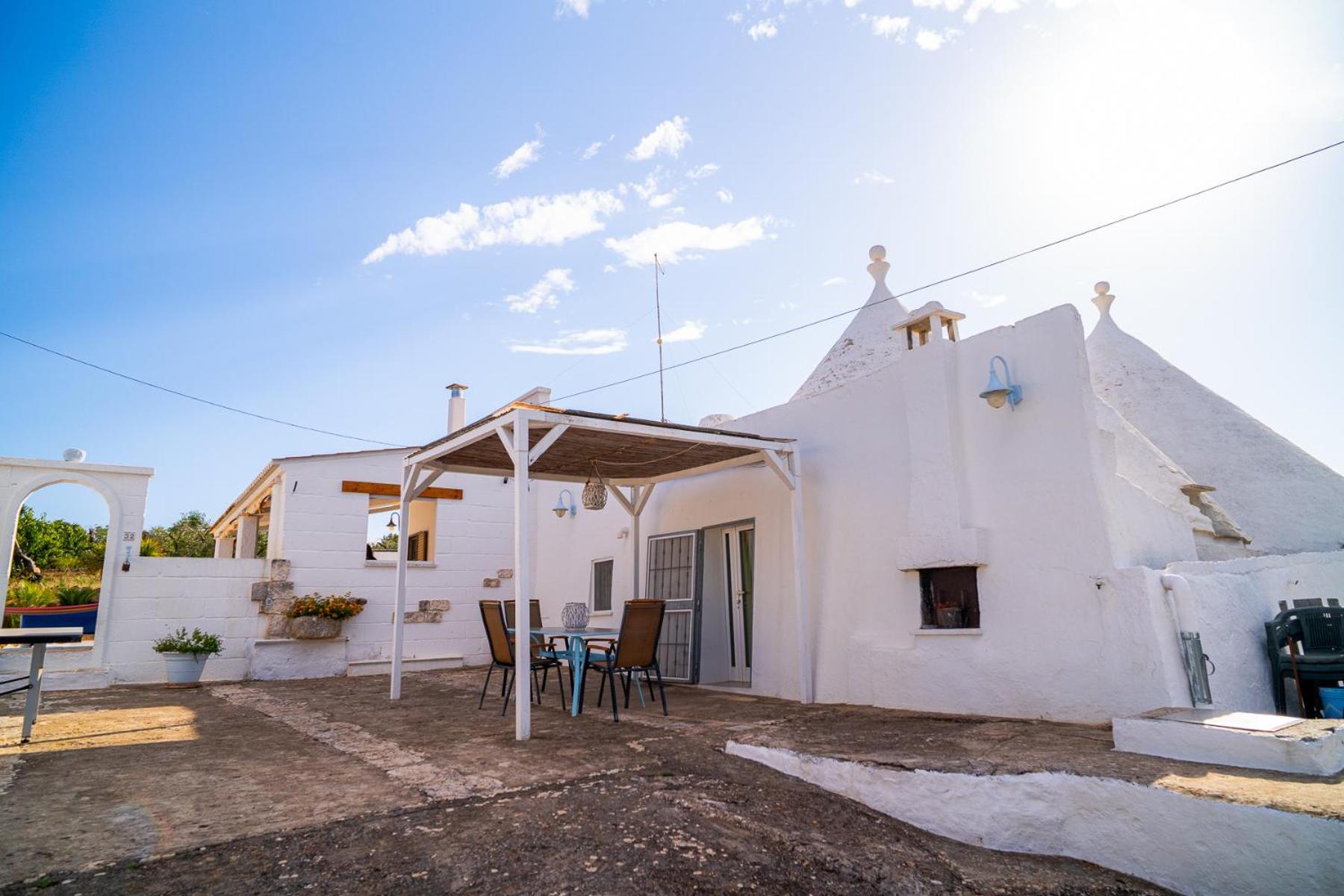 Trullo Tre Coni Holiday home